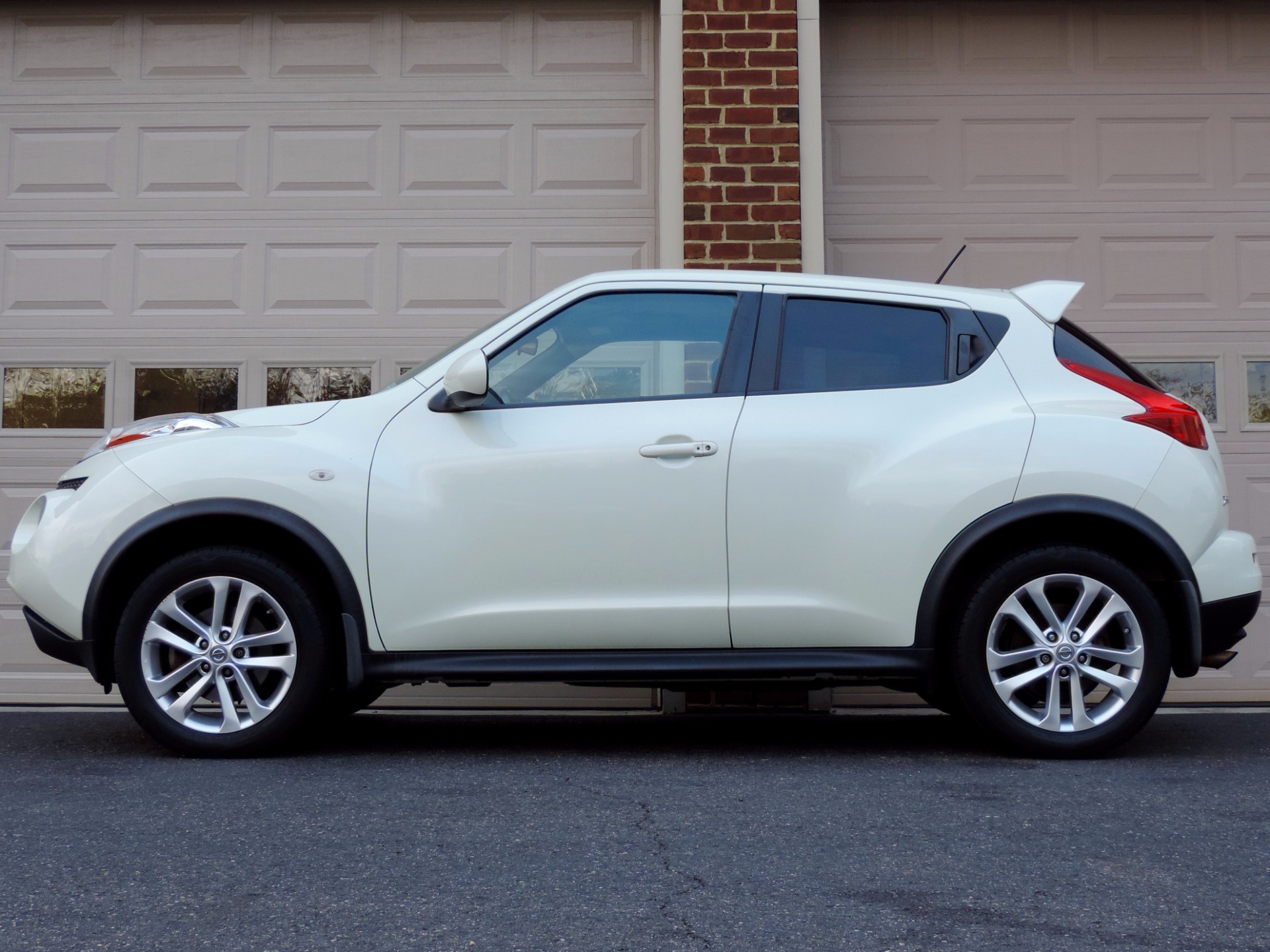 2012 nissan juke sv