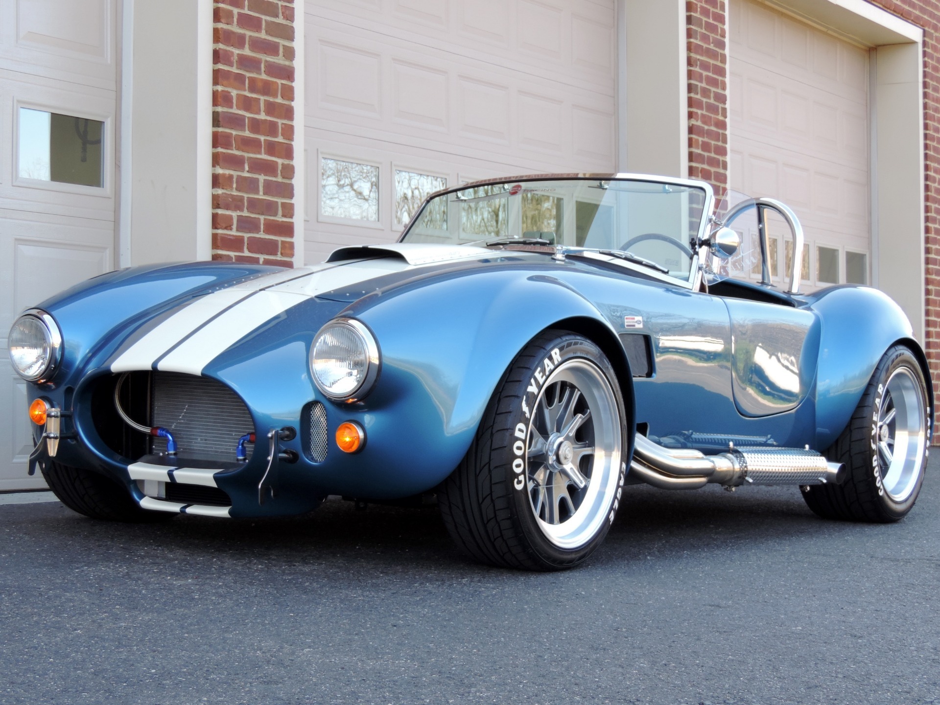 Машина Shelby Cobra 427