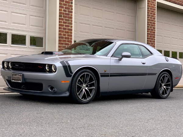 Used-2016-Dodge-Challenger-392-HEMI-Scat-Pack-Shaker