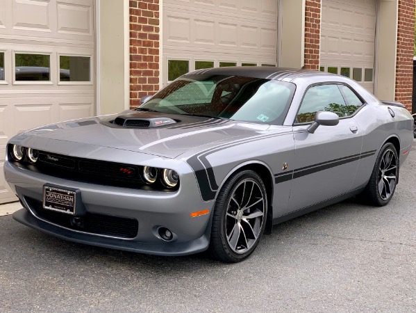 Used-2016-Dodge-Challenger-392-HEMI-Scat-Pack-Shaker