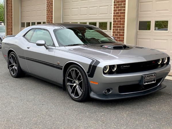 Used-2016-Dodge-Challenger-392-HEMI-Scat-Pack-Shaker