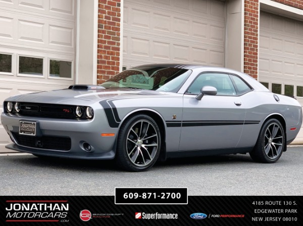 Used-2016-Dodge-Challenger-392-HEMI-Scat-Pack-Shaker