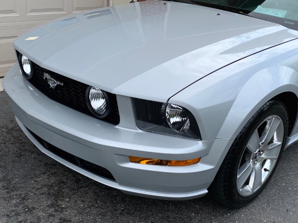 Used-2006-Ford-Mustang-GT-Premium