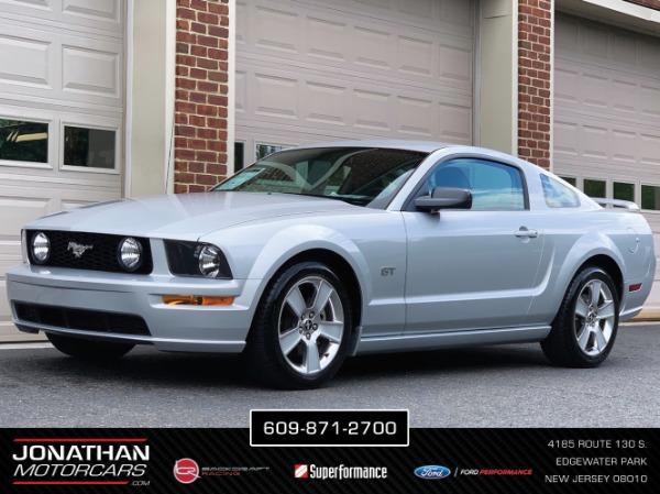 Used-2006-Ford-Mustang-GT-Premium