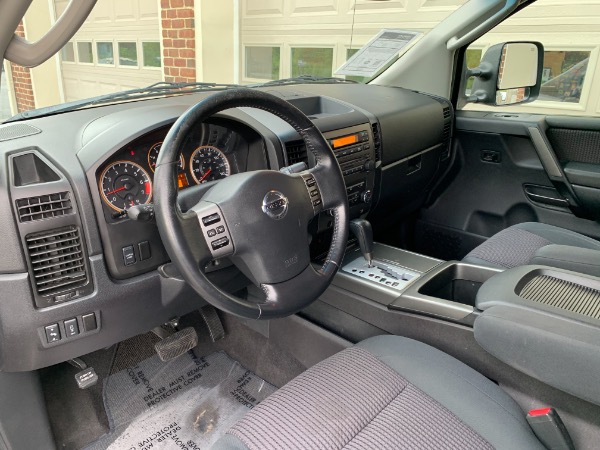 Used-2008-Nissan-Titan-SE