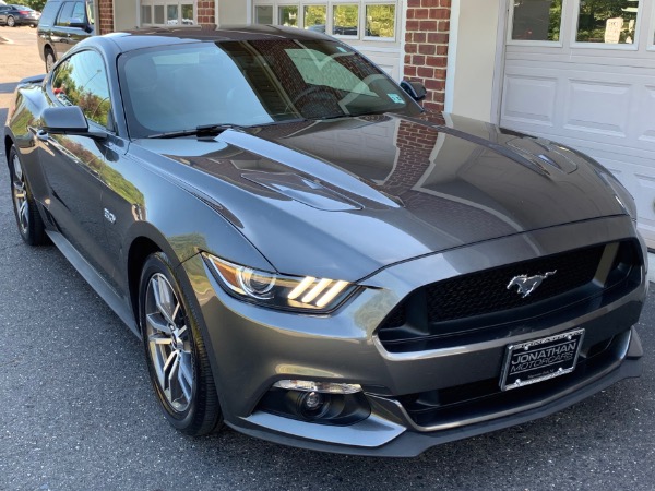 Used-2017-Ford-Mustang-GT-Premium