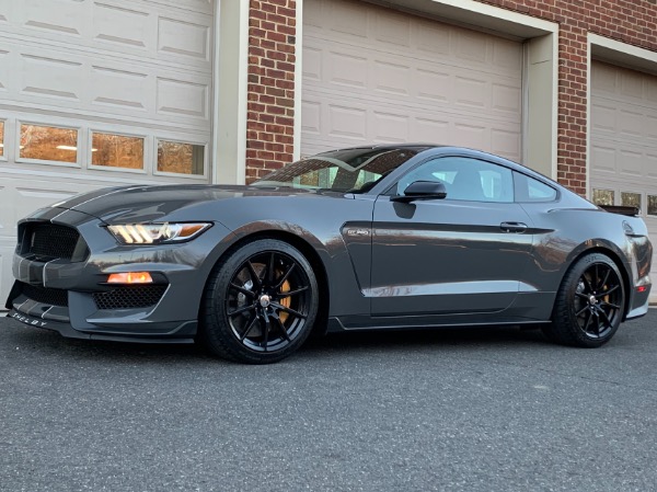 Used-2018-Ford-Mustang-Shelby-GT350