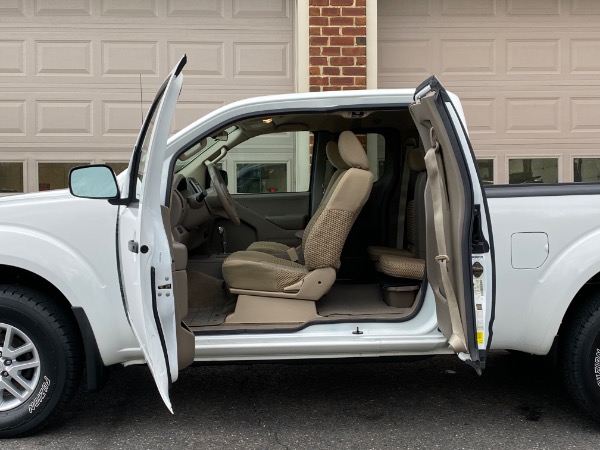 Used-2016-Nissan-Frontier-SV-V6