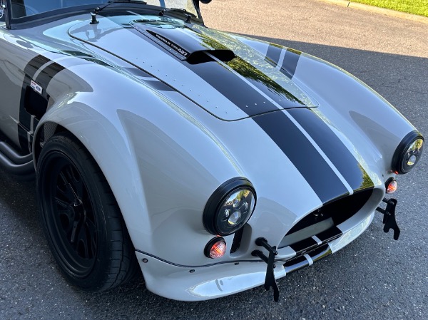 New-1965-Backdraft-Racing-Cobra-RT4B-GT