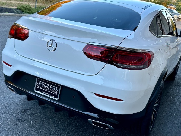 Used-2021-Mercedes-Benz-GLC-GLC-300-4MATIC