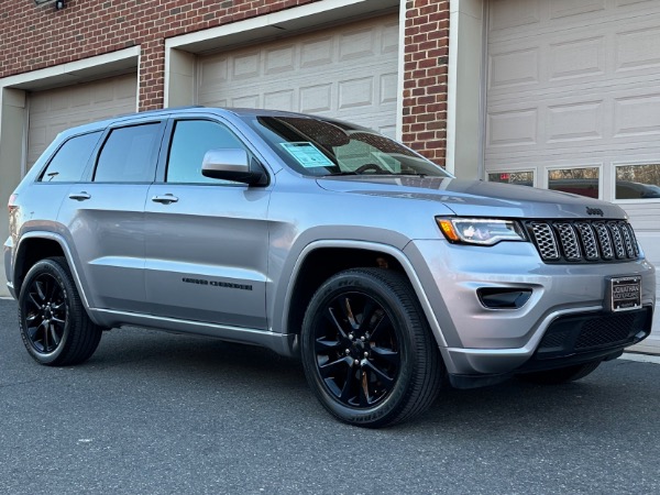 Used-2020-Jeep-Grand-Cherokee-Altitude