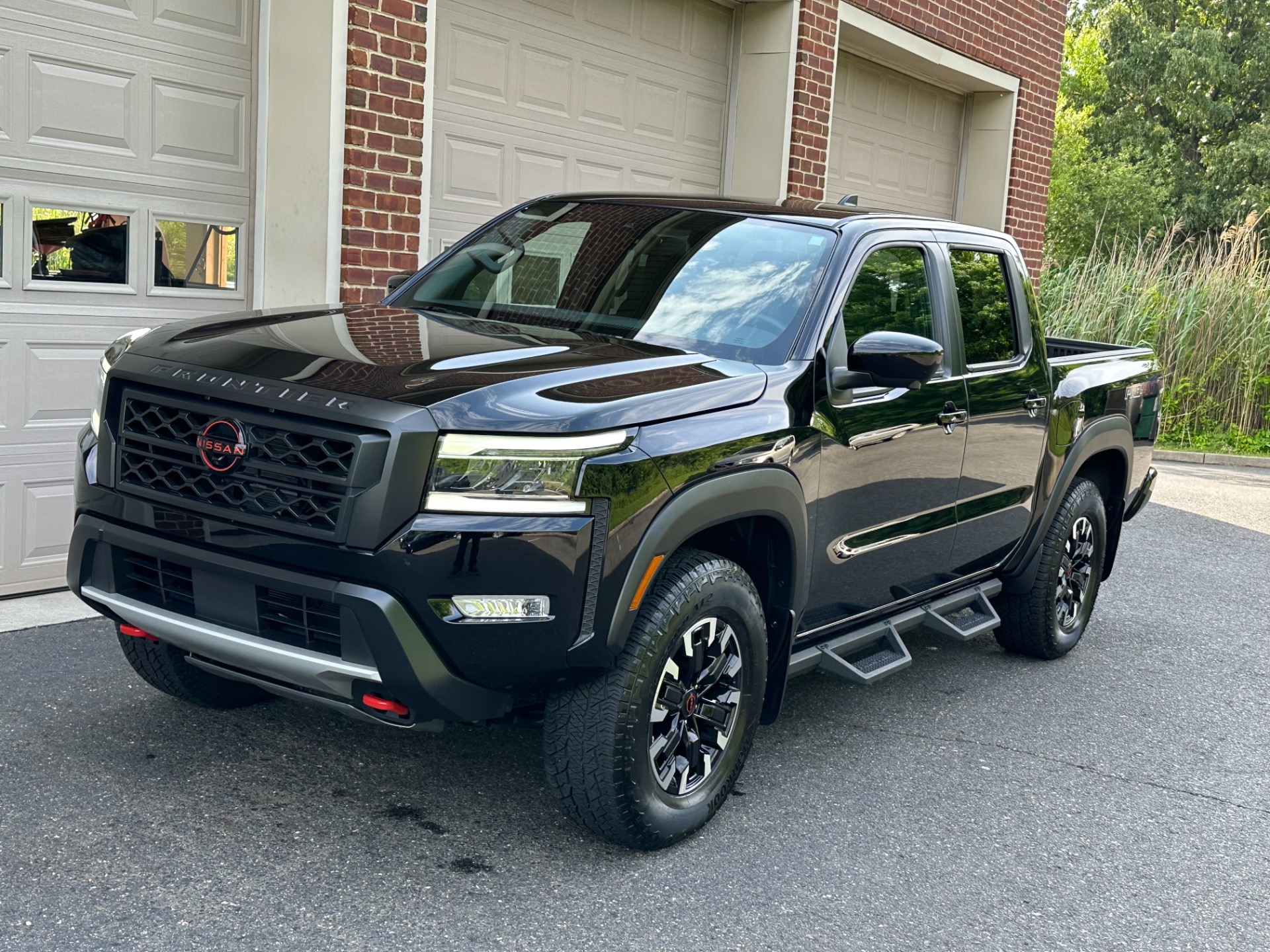 2023 Nissan Frontier PRO-4X Stock # 608434 for sale near Edgewater Park ...