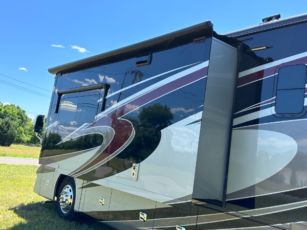 Used-2016-Tiffin-Motorhomes-Phaeton-36-GH-Phaeton