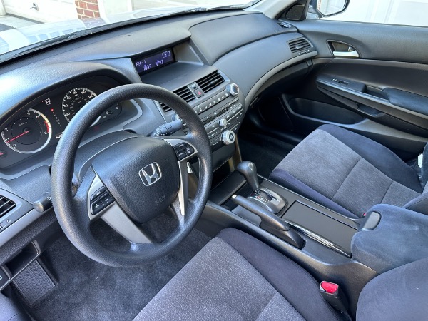 Used-2009-Honda-Accord-LX