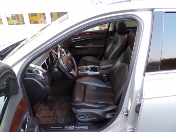 Used-2012-Cadillac-SRX-Luxury-Collection