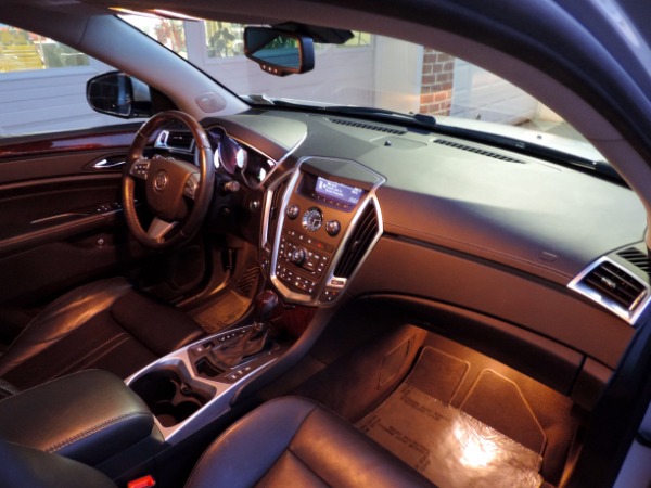 Used-2012-Cadillac-SRX-Luxury-Collection