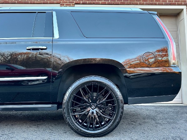 Used-2018-Cadillac-Escalade-ESV-Premium-Luxury