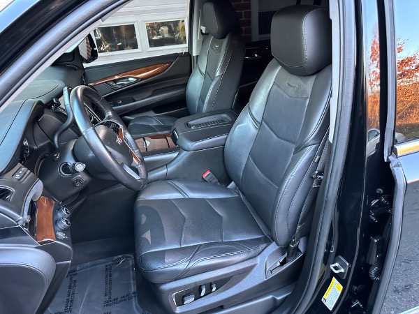 Used-2018-Cadillac-Escalade-ESV-Premium-Luxury