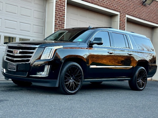 Used-2018-Cadillac-Escalade-ESV-Premium-Luxury