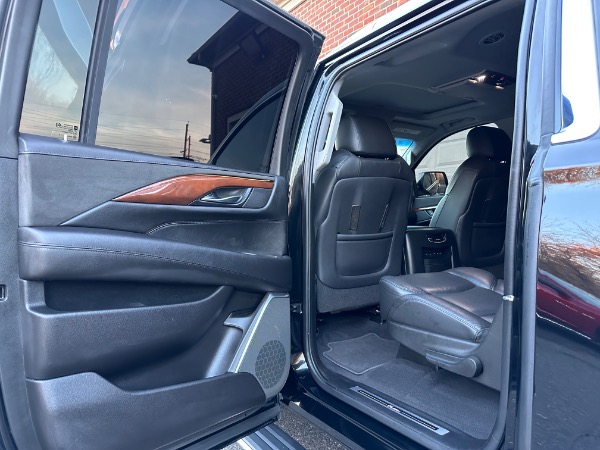 Used-2018-Cadillac-Escalade-ESV-Premium-Luxury