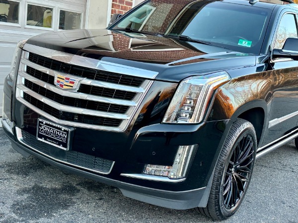 Used-2018-Cadillac-Escalade-ESV-Premium-Luxury