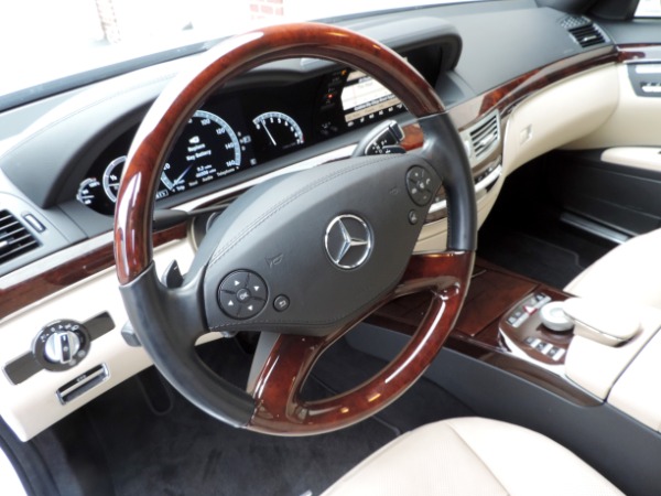 Used-2011-Mercedes-Benz-S-Class-S-550-4MATIC