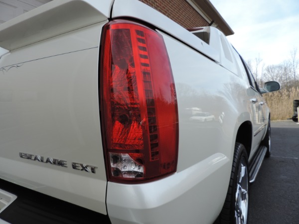 Used-2007-Cadillac-Escalade-EXT