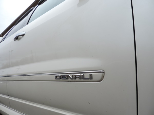 Used-2011-GMC-Acadia-Denali-AWD