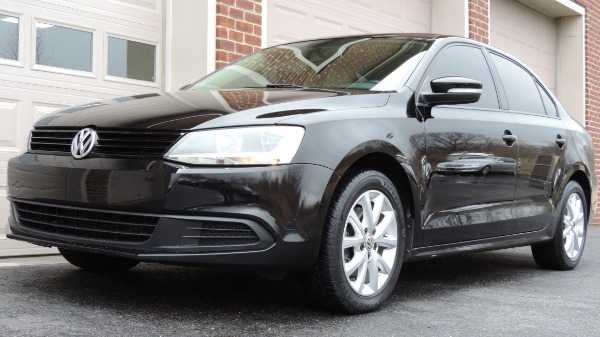 Used-2011-Volkswagen-Jetta-SE-PZEV