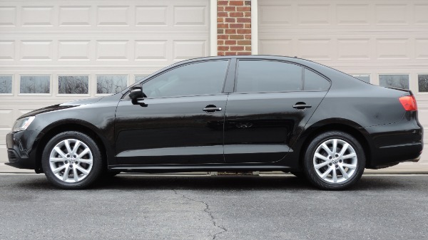 Used-2011-Volkswagen-Jetta-SE-PZEV