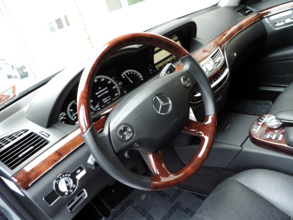 Used-2007-Mercedes-Benz-S-Class-S-550