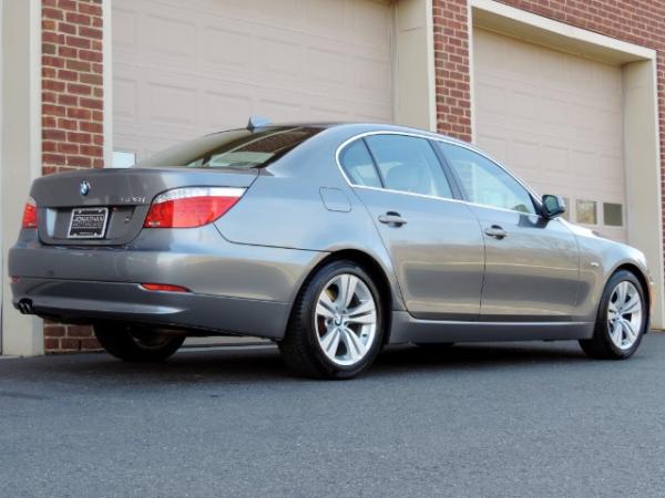 Used-2010-BMW-5-Series-528i---Heated-Leather---Sunroof---Serviced