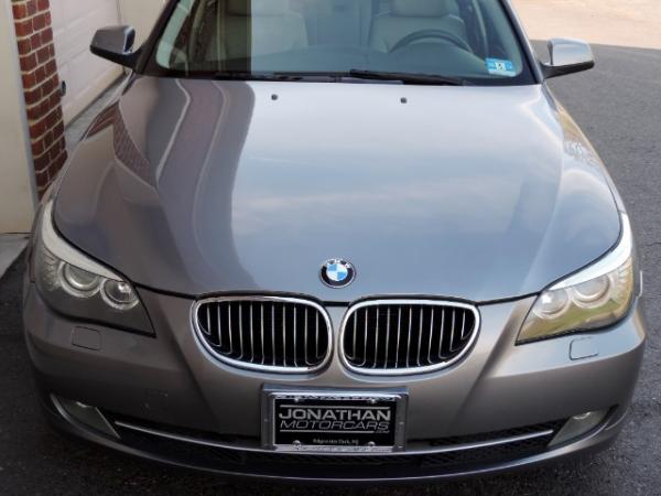 Used-2010-BMW-5-Series-528i---Heated-Leather---Sunroof---Serviced