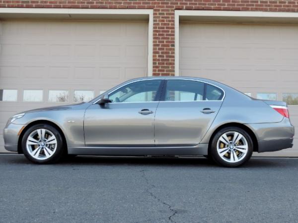 Used-2010-BMW-5-Series-528i---Heated-Leather---Sunroof---Serviced