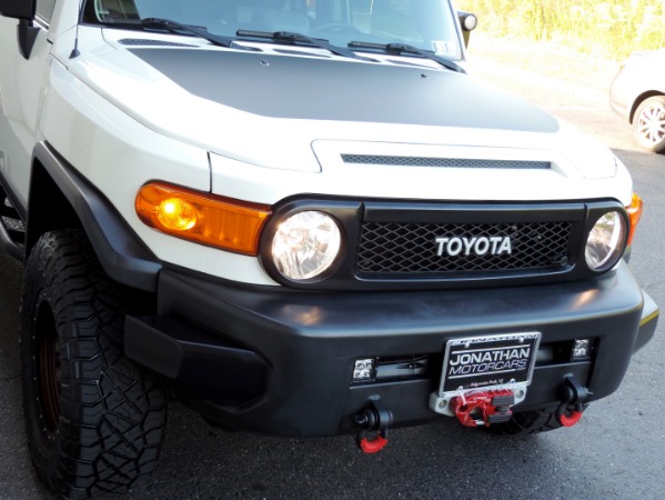 Used-2012-Toyota-FJ-Cruiser-4X4