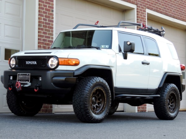 Used-2012-Toyota-FJ-Cruiser-4X4