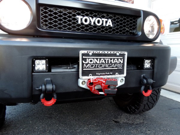 Used-2012-Toyota-FJ-Cruiser-4X4