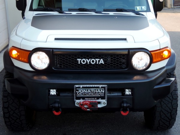 Used-2012-Toyota-FJ-Cruiser-4X4