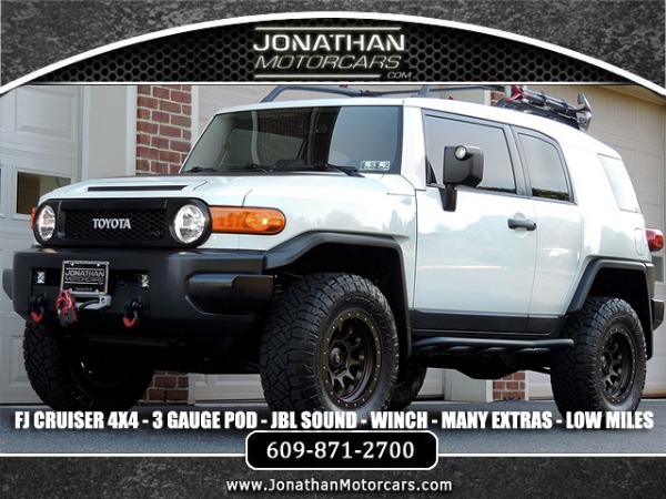 Used-2012-Toyota-FJ-Cruiser-4X4