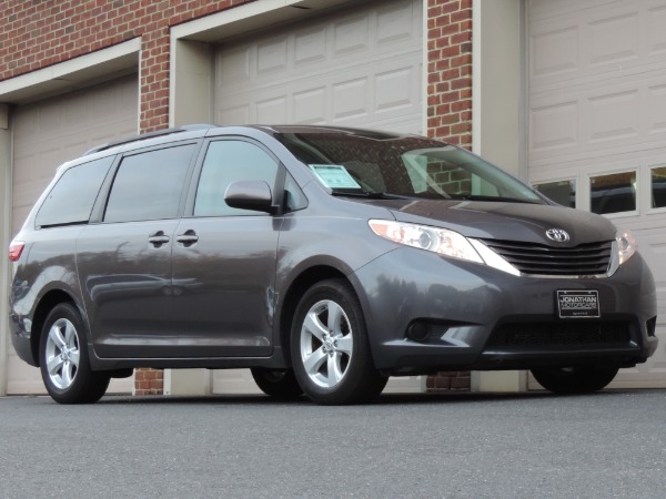 Used-2015-Toyota-Sienna-LE