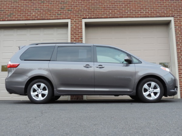 Used-2015-Toyota-Sienna-LE