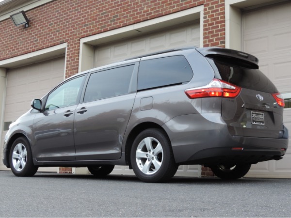 Used-2015-Toyota-Sienna-LE