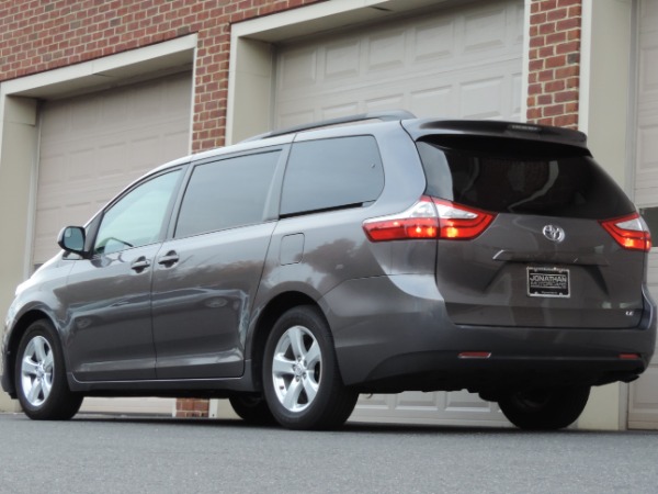 Used-2015-Toyota-Sienna-LE