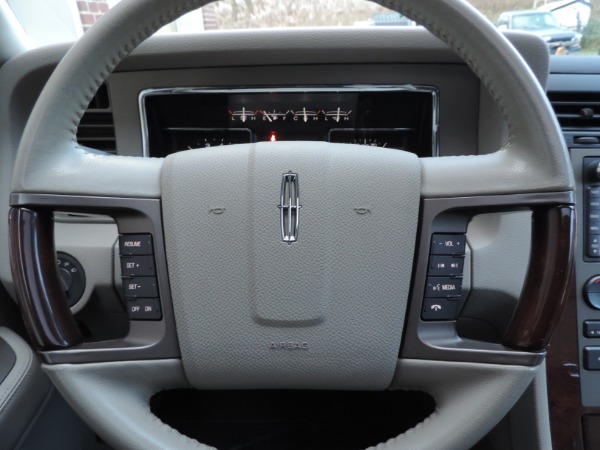 Used-2013-Lincoln-Navigator-Premium