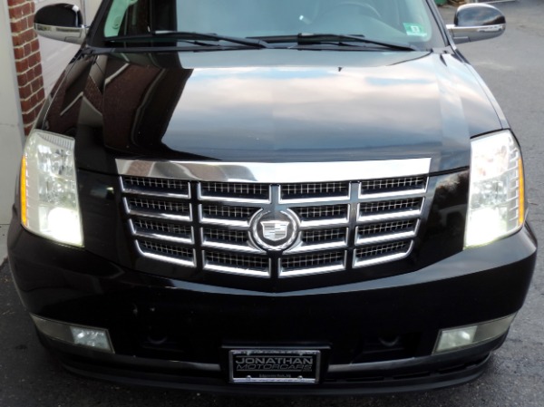 Used-2007-Cadillac-Escalade-EXT-AWD