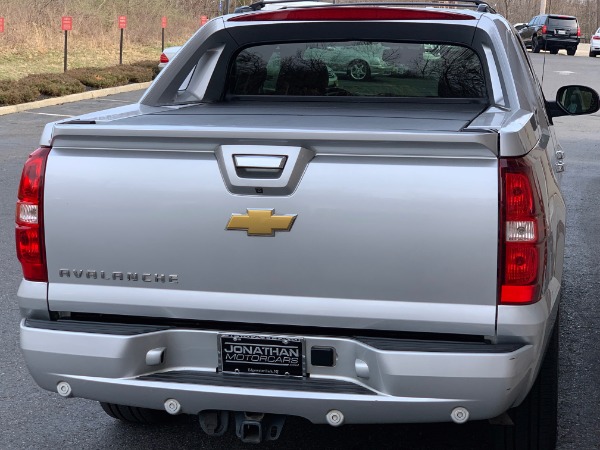 Used-2013-Chevrolet-Avalanche-LT-Black-Diamond