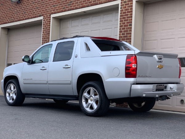 Used-2013-Chevrolet-Avalanche-LT-Black-Diamond