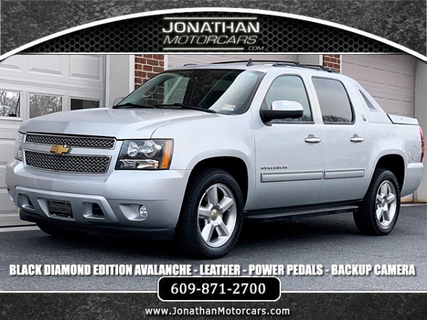 Used-2013-Chevrolet-Avalanche-LT-Black-Diamond