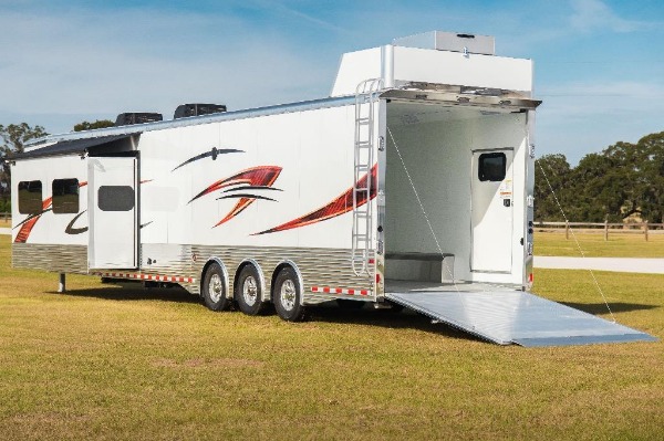 New-2019-Sundowner-Kings-Quarters-6-465-Toy-Hauler