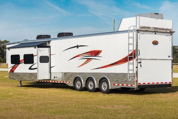 New-2019-Sundowner-Kings-Quarters-6-465-Toy-Hauler